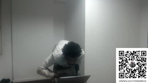 Snapshot of masterdomfuck chatting on 09/11/25, 10:43 Masterdomfuck online show from 09/11/25, 10:43