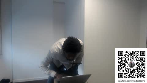 Snapshot of masterdomfuck chatting on 09/12/25, 11:32 Masterdomfuck online show from 09/12/25, 11:32