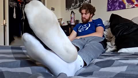 Snapshot of masterevan15 chatting on 02/16/25, 09:05 CanuckSoles online show from 02/16/25, 09:05