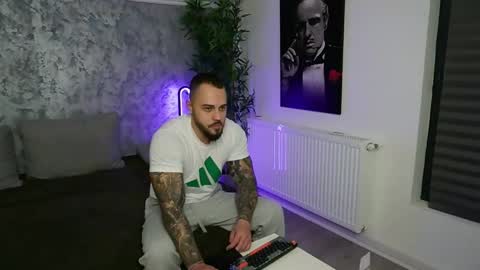 masterkingmuscle online show from 12/18/25, 08:59