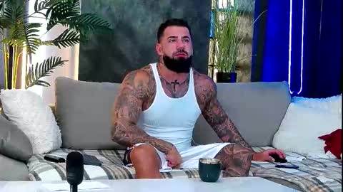 masterkingofmuscle online show from 10/01/25, 06:52