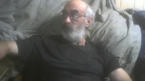 Snapshot of mastermichael24 chatting on 11/29/25, 02:03 mastermichael24 online show from 11/29/25, 02:03