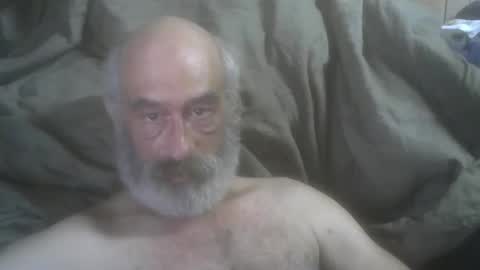 Snapshot of mastermichael24 chatting on 06/05/26, 11:54 mastermichael24 online show from 06/05/26, 11:54