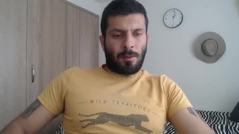 Snapshot of masterofinfatuation chatting on 01/18/25, 03:59   online show from 01/18/25, 03:59