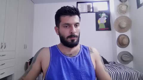 Snapshot of masterofinfatuation chatting on 03/01/25, 03:49   online show from 03/01/25, 03:49