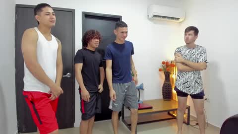 Team Cris Darwin- Fernando- Stiven- David online show from 01/24/25, 11:48