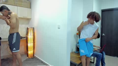 Team Cris Darwin- Fernando- Stiven- David online show from 01/26/25, 02:19