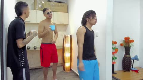 Team Cris Darwin- Fernando- Stiven- David online show from 01/30/25, 11:33