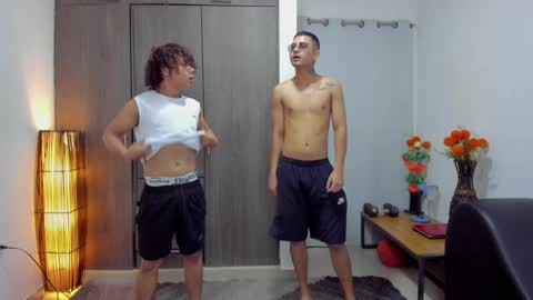 Team Cris Darwin- Fernando- Stiven- David online show from 02/05/25, 11:23