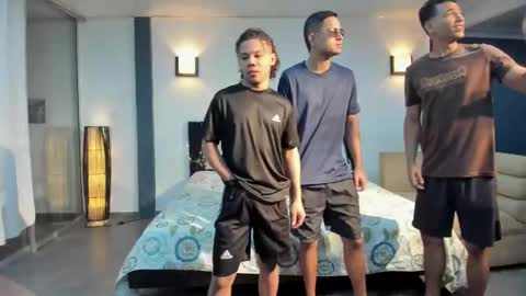 Team Cris Darwin- Fernando- Stiven- David online show from 02/23/25, 11:44