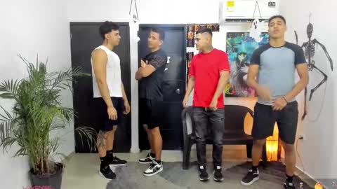 Team Cris Darwin- Fernando- Stiven- David online show from 10/20/25, 11:32