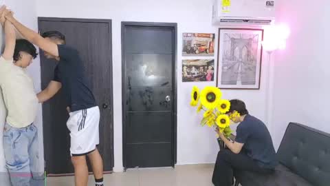 Team Cris Darwin- Fernando- Stiven- David online show from 04/21/26, 11:27