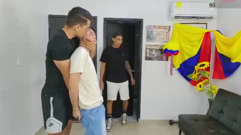 Team Cris Darwin- Fernando- Stiven- David online show from 07/12/26, 11:12