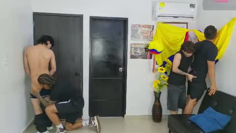 Team Cris Darwin- Fernando- Stiven- David online show from 07/13/26, 11:13