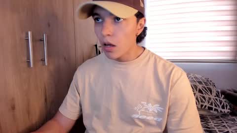 Snapshot of mastrangelo_x chatting on 11/27/25, 07:16 mastrangelo_x online show from 11/27/25, 07:16