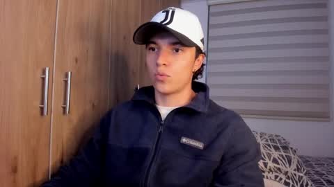 Snapshot of mastrangelo_x chatting on 12/17/25, 03:56 mastrangelo_x online show from 12/17/25, 03:56