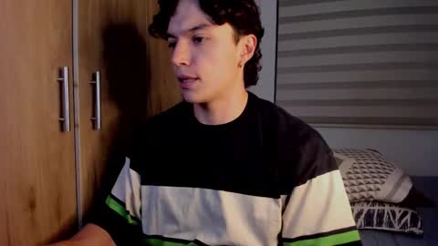 Snapshot of mastrangelo_x chatting on 01/15/26, 04:17 mastrangelo_x online show from 01/15/26, 04:17