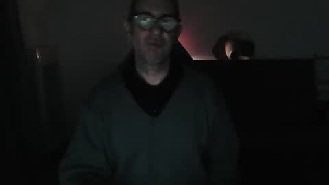 mat11efou online show from 10/21/25, 06:41