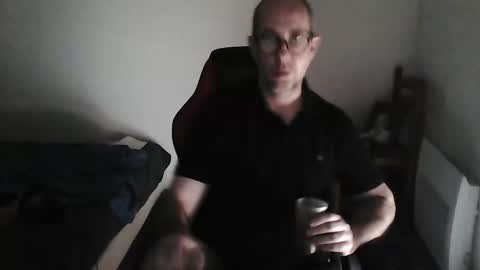 mat11efou online show from 04/22/26, 11:34