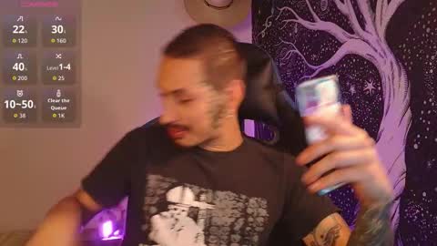 Snapshot of mateo60_ chatting on 11/09/25, 02:10 Mateo online show from 11/09/25, 02:10