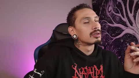 Snapshot of mateo60_ chatting on 11/26/25, 02:45 Mateo online show from 11/26/25, 02:45