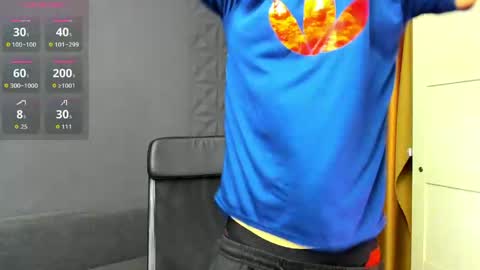 Snapshot of mateobenjamin chatting on 05/20/26, 11:16 MateoBenjamin online show from 05/20/26, 11:16