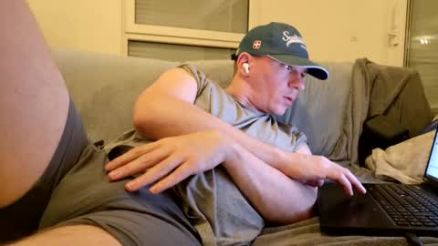 Snapshot of math_huston chatting on 01/04/25, 06:51 math huston online show from 01/04/25, 06:51