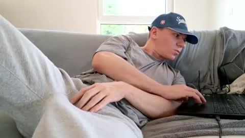 Snapshot of math_huston chatting on 01/05/25, 11:26 math huston online show from 01/05/25, 11:26