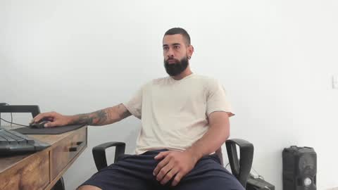 Snapshot of matheusbeard2 chatting on 12/11/24, 02:11 Matheus     online show from 12/11/24, 02:11