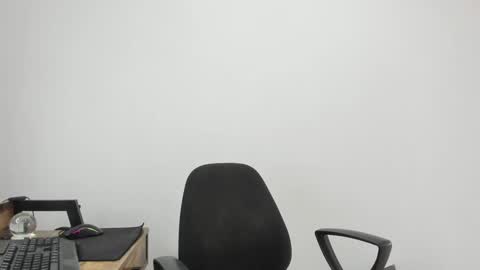 Snapshot of matheusbeard2 chatting on 01/28/25, 08:36 Matheus     online show from 01/28/25, 08:36