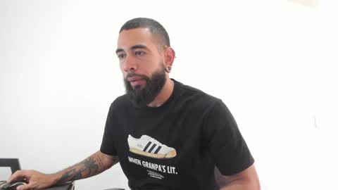 Snapshot of matheusbeard2 chatting on 01/30/25, 09:36 Matheus     online show from 01/30/25, 09:36