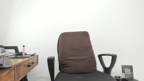 Snapshot of matheusbeard2 chatting on 02/11/25, 08:20 Matheus     online show from 02/11/25, 08:20