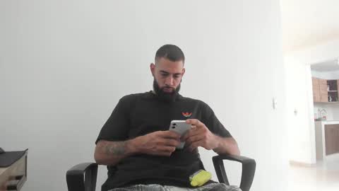 Snapshot of matheusbeard2 chatting on 03/06/25, 06:48 Matheus     online show from 03/06/25, 06:48