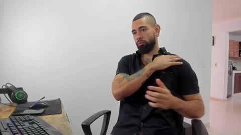 Snapshot of matheusbeard2 chatting on 10/08/25, 04:15 Matheus     online show from 10/08/25, 04:15