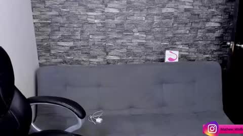 Mathew Independent model online show from 09/13/25, 06:13