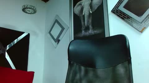 Mathews online show from 11/05/25, 11:54