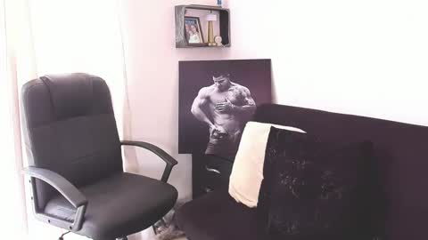 Snapshot of mathews_roses chatting on 09/09/25, 03:55 Marck Mathews online show from 09/09/25, 03:55