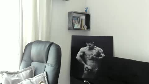 Snapshot of mathews_roses chatting on 09/30/25, 12:10 Marck Mathews online show from 09/30/25, 12:10