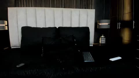 Snapshot of mathilda_liz chatting on 04/28/26, 01:16 mathilda_liz online show from 04/28/26, 01:16
