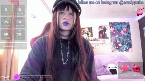 Snapshot of mathildalapetite chatting on 02/10/25, 06:56 Mathilda Lapetite online show from 02/10/25, 06:56