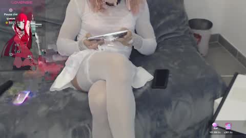 LooLa online show from 01/25/25, 11:23