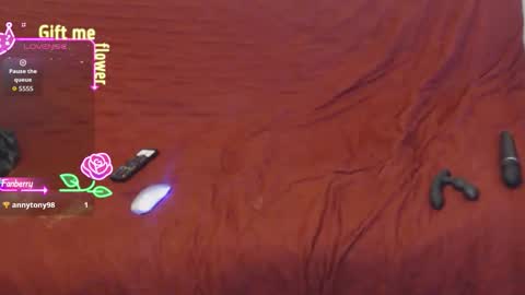 LooLa online show from 09/29/25, 05:29