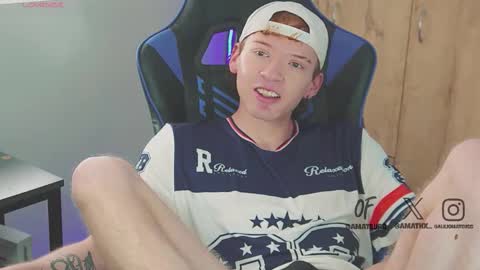 Alejandro Alex online show from 12/04/25, 01:53