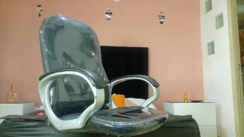 matia zelvya online show from 07/10/26, 11:35