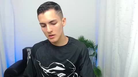 Matias online show from 11/08/25, 02:17