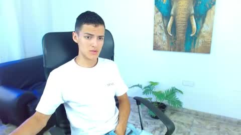 Snapshot of matiius18 chatting on 04/29/26, 03:38 Matias online show from 04/29/26, 03:38