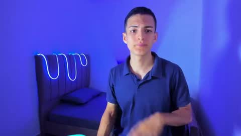 Snapshot of matiius18 chatting on 06/28/26, 02:34 Matias online show from 06/28/26, 02:34