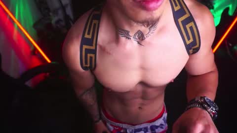 matius online show from 12/15/25, 02:54