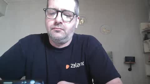 matrike1 online show from 04/15/26, 10:44