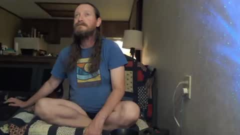 matross43 online show from 11/18/25, 08:52